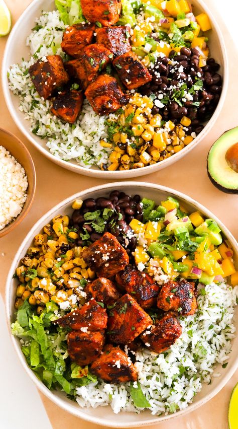 » Chipotle Salmon Bowls Salmon Fajita Bowl, Good Pescetarian Meals, Mexican Salmon Bowl, Eatingwell.com Recipes, Chipotle Salmon Bowl, Seafood Basket, Chipotle Lime Salmon, Spicy Salmon Bowl, Seafood Bowl