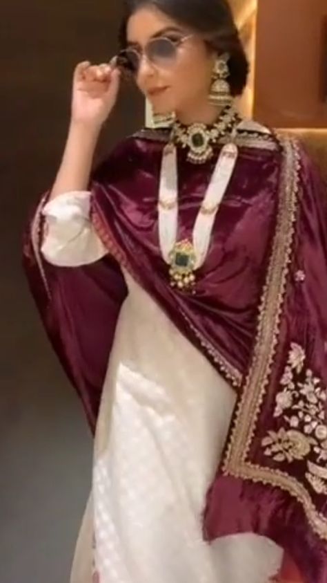 Wine Velvet Suit, Suit Women Indian, Wine Suit, Punjabi Wedding Dress, Punjabi Suits Party Wear, Indian Dresses For Women, Dupatta Style, Wine Colour, Ethnic Beauty