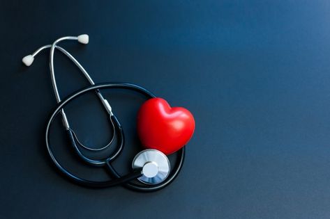 Heart And Stethoscope, Doctor Heart, Digital Healthcare, Medical Wallpaper, Beautiful Love Images, Online Doctor, In Hospital, Doctor Appointment, Essential Items