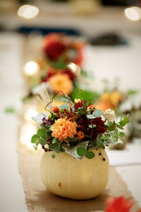 Retarted Things, Simple Reception, Wildflower Centerpieces, Fall Garden Wedding, Fall Floral Decor, Autumn Woods, Pumpkin Vase, Small Centerpieces, Burlap Table