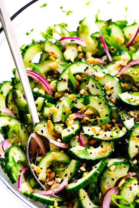 This Thai Cucumber Salad recipe is a healthy side dish that's easy to make, and full of the most delicious fresh and zesty flavors! | gimmesomeoven.com #thai #cucumber #salad #healthy #side #vegan #vegetarian #summer Thai Cucumber Salad Recipe, Thai Mad, Thai Cucumber, Thai Cucumber Salad, Cucumber Salad Recipe, Cucumber Recipes Salad, Cucumber Recipes, Healthy Sides, Chicken Salad Recipes