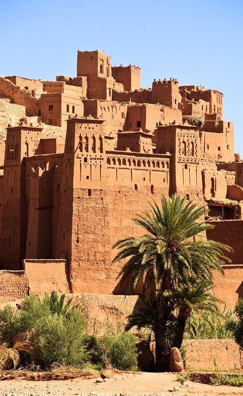 Berber Architecture, Arabic Architecture, Moroccan Desert, Desert Morocco, Desert Environment, Moroccan Art, Traditional Culture, Fantasy Places, Architecture Old