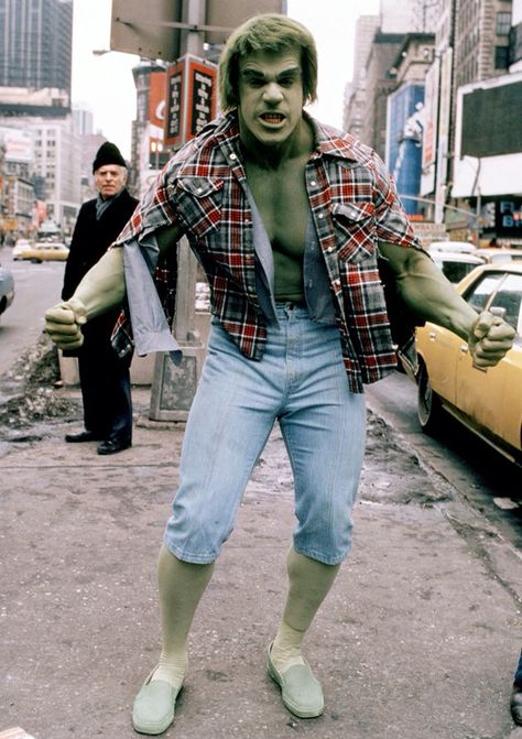 The Incredible Hulk - Lou Ferrigno is amazing! Note: this picture was saved from the web. I do not own this picture. The Incredible Hulk 1978, Incredible Hulk Tv, David Banner, Bill Bixby, Hulk Movie, Lou Ferrigno, Hulk Birthday, Hulk Art, Red Hulk