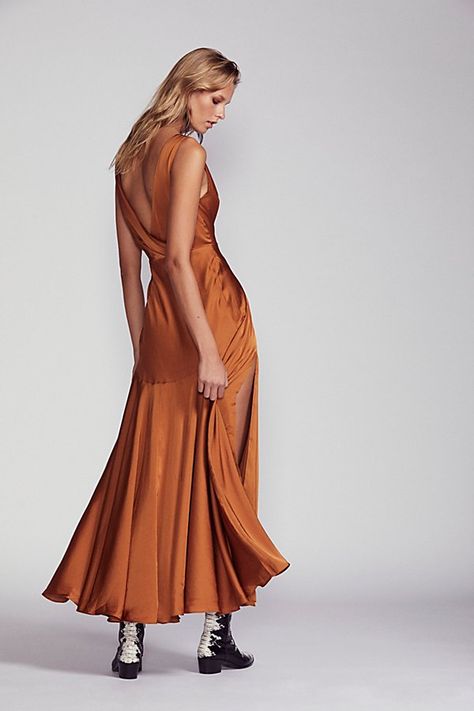 Free People Maxi Dress Long Sleeve, Free People Feeling Groovy Maxi Dress, Free People Golden Hour Dress, Free People Extratropical Maxi Dress, Free People Maxi Dress Red, Summer Dresses Sundresses, Dresses Sundresses, Wedding Bridesmaid, Wedding Bridesmaid Dresses