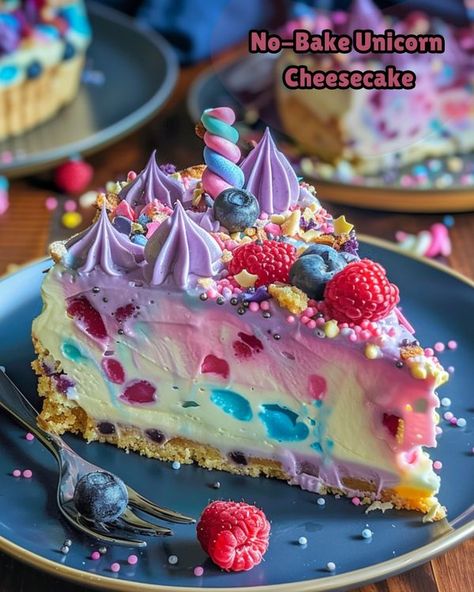 No Bake Unicorn Cheesecake, Unicorn Cheesecake, Birthday Cake Oreo, Digestive Cookies, Chocolate Cherry Cookies, Cake Oreo, Fudge Brownie Recipe, Colorful Swirls, Oreo Fudge