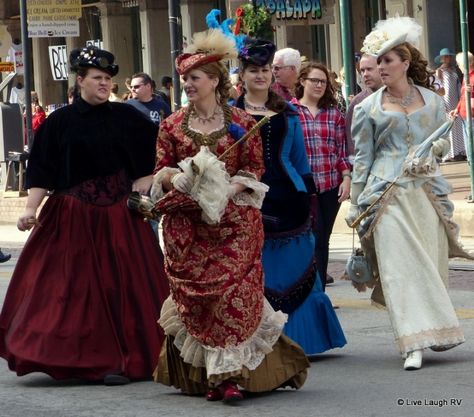 Faux Queen, Victorian London, Galveston Island, Christmas Clothing, Galveston Texas, London Christmas, Great Expectations, Vintage Gowns, Victorian Christmas