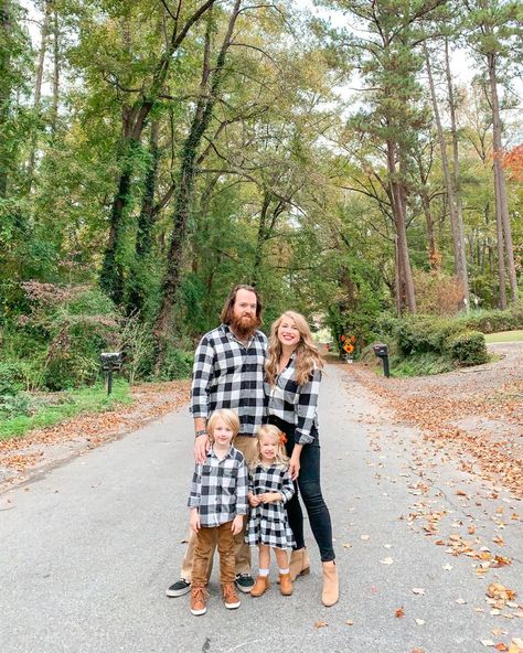 2 Pocket Flannel Shirt curated on LTK Family Flannel Photoshoot, Flannel Photoshoot, Baby Flannel, Family Pics, Flannel Shirt, Mom And Baby, Plaid Shirt, Outfit Ideas, Plaid