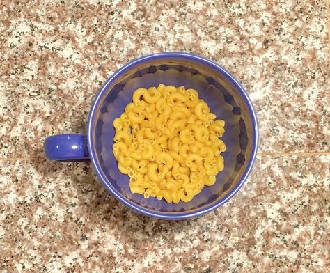 Cook Your Pasta Cheese Macaroni, Classic Mac And Cheese, Dorm Food, Cooking For 2, Food Contest, Easy Lunch Recipes, Single Serving, Out Of The Blue, In A Mug