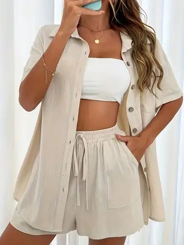 Travel Outfits Summer, Summer Two Piece, Top And Shorts Set, Evening Dresses Short, Half Sleeve Tops, Solid Color Shirt, Short Suit, Mini Shorts, Type Of Pants