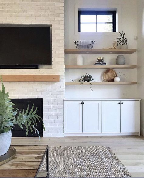 Build Ins, Modern Country Decor, Leather Chair Living Room, Modern Family Rooms, Living Tv, White Shiplap Wall, Mediterranean Style Home, Fireplace Built Ins, Home Fireplace