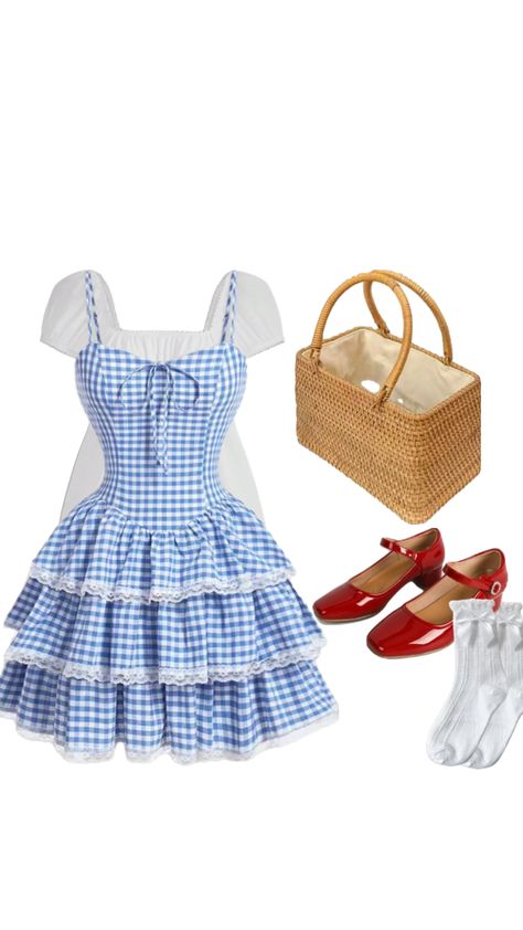 Dorothy Costume Diy, Halloween Dorothy, Dorthy Costume, Dorothy Costume, Alice Costume, Costume Ideas Women, Classy Halloween Costumes, Pretty Halloween Costumes, Halloween Costume Outfits