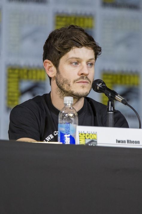 Iwan Rheon, Actors, Collage, Pins