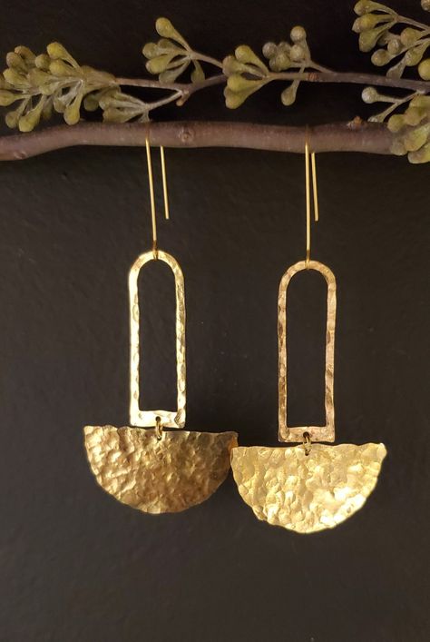 Contemporary Earrings Design, Bronze Metal Clay Jewelry, Hammered Brass Earrings, Handmade Brass Earrings, Brass Jewelry Diy, Brass Jewellery, Brass Jewelry Handmade, Bronze Jewelry Handmade, Brass Earrings Handmade