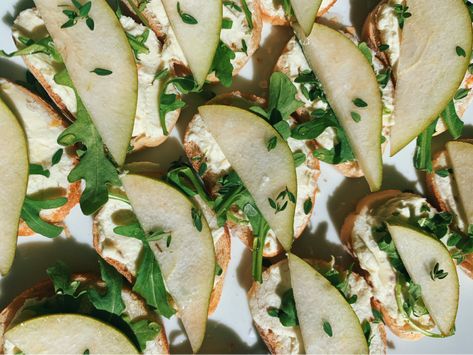 Pear Crostini, Cheese Crostini, Goat Cheese Crostini, Sliced Pears, Baby Arugula, French Baguette, Sliced Baguette, Crushed Red Pepper, Crushed Red Pepper Flakes