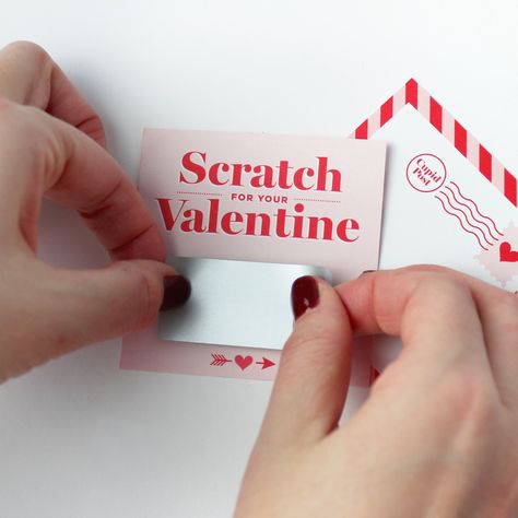 Your child will be the hero of the class with these fun Scratch-off Valentines! Simply write your own special handwritten message in the blank area, cover it with the scratch-off sticker provided, and scratch to reveal your valentine. Also available in mint here! Valentine Giveaway Ideas, Fun Giveaway Ideas, Valentines Packaging Design, Valentine's Games, Valentine Packaging, Valentines Giveaway, Coupons D'amour, Personalised Gifts Diy, Valentines Gift Box