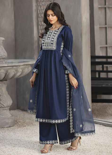 Naira Suits Designs, Beautiful Kurta Designs, Naira Cut Suit Design, Blue Suits Women Indian, Naira Suit, Blue Pakistani Suit, Naira Cut Kurti Design, Thread Embroidery Suits Design, Naira Cut Dress