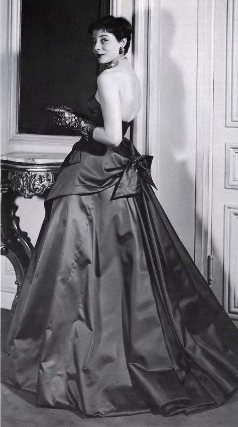 Bettina with her haircut 'a la Zizi Jeanmaire' is wearing … | Flickr Vintage Haute Couture, Fashion 1950, Jacques Fath, Satin Evening Gown, Fifties Fashion, Fashion 1950s, French Fashion Designers, Full Skirts, Glamorous Dresses