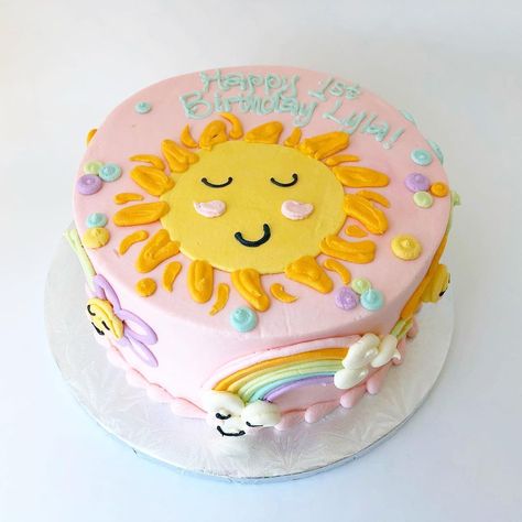 Rainbow And Sunshine Cake, Fun In The Sun Cake, Sunshine And Rainbows Birthday, Rainbow Smash Cake, Rainbow Smash Cakes, Sunshine Birthday Cakes, Sun Cake, Sunshine First Birthday, Baby First Birthday Themes