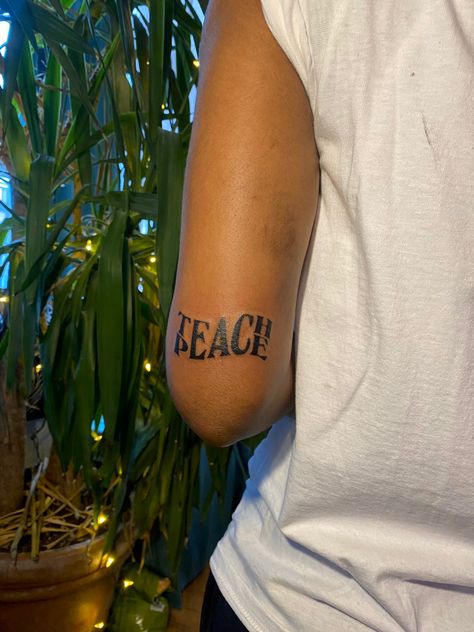 Teach Peace Tattoo, Tattoo Inspo Women, Ctrl Tattoo, Sleeve Tattoos Floral, Tattoos Fine Line, Peace Tattoo, Tattoos Floral, Tattoos Japanese, One Tattoo