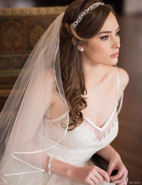 Wedding Hairstyles Half Up Half Down With Veil, Bridal Hair Half Up With Veil, Bridal Hairstyles With Veil, Veil Hair Down, Veil Art, Bride Hairstyles With Veil, Updo With Headband, Bridal Hair Half Up, Bridal Hair Down