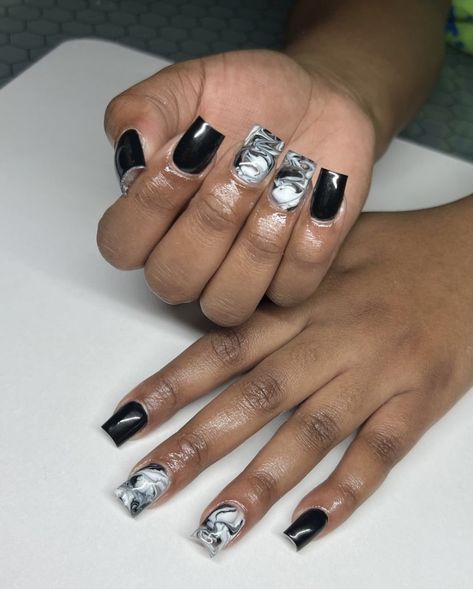 Black And Gray Nails Short, Black Nails With Design Ideas Short, Black Nail Designs Square, Nails Coffin Ombre, Acrylic Overlay Nails, Acrylic Nails Coffin Ombre, Candy Nail Art, Coffin Ombre, Nails Tech