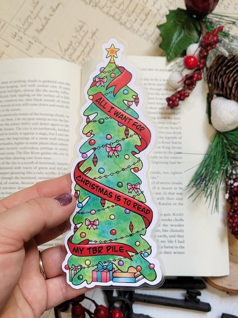 Bookclub Christmas Ideas, Postal Card Handmade, Bookish Items To Sell, Christmas Bookmark Ideas, Christmas Bookmarks Diy, Preppy Books, Holiday Bookmarks, Bookmarks Christmas, Bookish Bookmarks