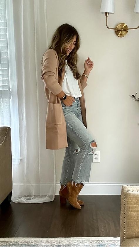 Casual Fall Coatigan Outfit @laurenhornstyle fall outfit, fall style, cardigan outfit, tan cardigan, duster, sweater cardigan, long cardigan, casual fall outfit, easy fall outfit, fall boots, fashion inspo Tan Duster Cardigan Outfit, Coat Cardigan Outfit, Outfits With Tan Cardigan, Tan Coatigan Outfit, Long Tan Cardigan Outfit, Long Cream Cardigan Outfit, Beige Cardigan Outfit Fall, Kramer Outfits, Khaki Cardigan Outfit