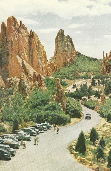 .. Vintage Hiking Photos, Vintage Nat Geo, Vintage Landscape Photography, Vintage Landscapes, Vintage National Geographic, Vintage Landscape Art, National Geographic Photography, Red Sandstone, Tunnel Of Love