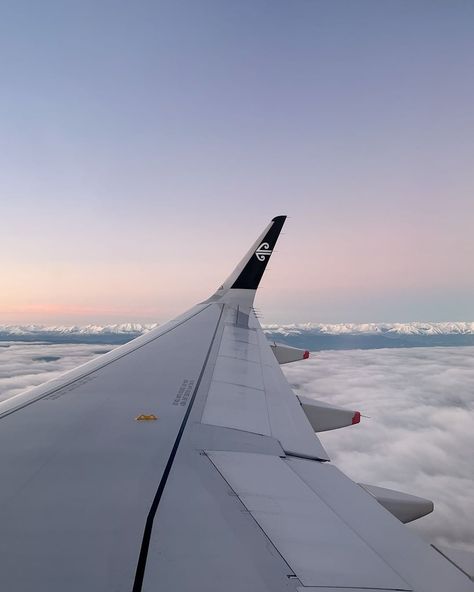 Air New Zealand ✈️’s Instagram photo: “Head above the clouds ☁️✨ 📸 @haobo705 #AirNZShareMe” Airline Logo, Air New Zealand, Above The Clouds, Funny Dating Quotes, Photo Idea, Phone Themes, Travel Life, The Clouds, Travel Aesthetic