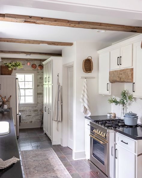 Andrea on Instagram: “Did you catch my stories this morning?! 🤗 Our kitchen refresh is on the blog!! #ad A few months ago we replaced our stove with this…” Minimal English Cottage, Minimal Cottage, Pine And Prospect Home, Pine And Prospect, Minimalist Cottage, Red Oak Floors, Reclaimed Beams, English Cottage Decor, Faux Wood Beams