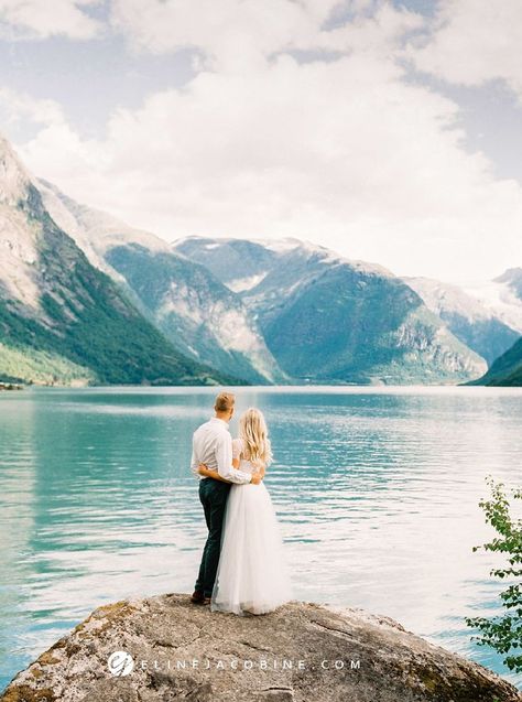 Destination wedding photographer in the Fjords of Norway. Elopement ideas. Best places to elope in Norway. Lovatnet and Geiranger. Fine art wedding photography. Norwegian wedding photographer. Scandinavian wedding inspiration. Adventure wedding shoots. Adventure elopement inspiration. // Bryllup i Geiranger. Lovatnet bryllupsbilder. Bryllupsfotograf i Sogn Norway Wedding Venues, Norway Elopement, Frozen Wedding Theme, Norway Wedding, Norwegian Wedding, Scandinavian Wedding, Polaroid Wedding, Best Places To Elope, Wedding Destinations