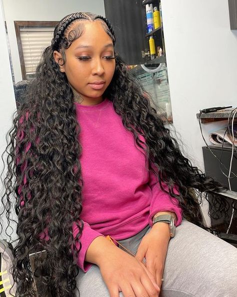 Cleveland OH Hairstylist✨ on Instagram: "My client has so much long thick hair under this 😭😭😍😍😍so pretty Books OPEN TOMORROW (11/23) instead of the 24th 🤍 #clevelandhairstylist #clevelandbraider #atlhairstylist #atlbraider #atlantahairstylist #atlantaweaves #atlantabraids" Styles For Wet And Wavy Hair, Back To School Wigs, Wet And Wavy Frontal Wig Hairstyles, Wet Curls Frontal Wig Styles, Deep Wave Ponytail Weave, Pronto Hairstyles, Quick Waves Hair, Deepwave Frontal Hairstyles, Wet And Wavy Sew In