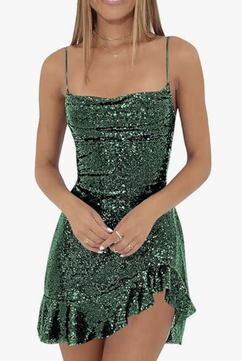 Green Glitter Dress Short, Disco Themed Homecoming Dresses, Green Outfit Party, Gala Dresses Short, Short Sparkly Dresses, Emerald Green Outfit, Freshman Hoco Dresses, Glitter Dress Short, Dress For Teens