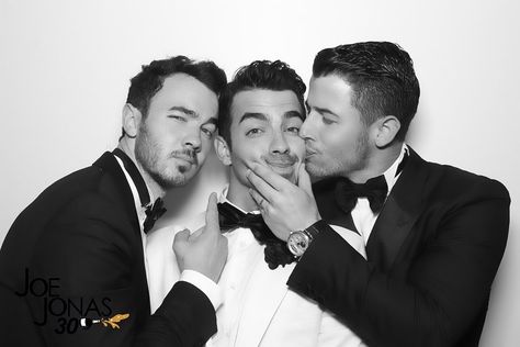 Jonas Brothers on Instagram: “Celebrating the birthday boy 🥳” Best Party Songs, Jonas Brother, Kellan Lutz, Three Boys, Celebrity Travel, Joe Jonas, Nick Jonas, Jonas Brothers, Natalie Portman