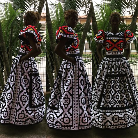 #Angola #fashion # AfricaSet in Samacá, Angolan traditional fabric. #LisetePote design Angola Traditional Clothing, Angolan Traditional Dress, Angolan Culture, Angola Culture, Angola Africa, Africa Culture, Cultural Clothes, Cultural Clothing, Fantasy Universe