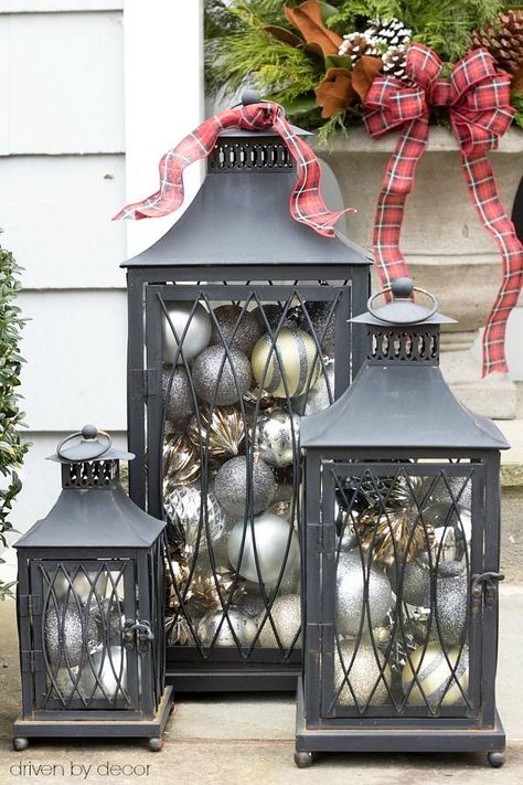 Christmas home tour - a set of lanterns filled with ornaments used as simple front porch Christmas decorations #ornaments #lanterns #christmas Christmas Lantern Ideas, Diy Christmas Lantern, Lantern Christmas Decor, Diy Christmas Decorations For Home, Christmas Decorations Apartment, Lantern Ideas, Christmas Front Porch, Christmas Porch Decor, Metal Lanterns