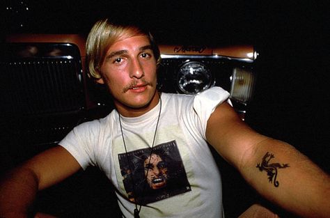 matthew mcconaughey in dazed and confused. This is marissas dream guy. David Wooderson, Matthew Mcconaughey Movies, Movie Talk, Dazed And Confused, Oral History, Matthew Mcconaughey, Compass Tattoo, Great Movies, Guys And Girls