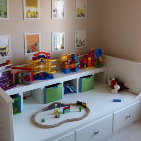 Daybed turned into activity table...when guests visit, the table converts to a twin or king size bed.  Ikea hack. Playroom Daybed, Daybed Nursery, Bed Ikea Hack, Guest Room Daybed, Ikea Hack Bookcase, Hemnes Daybed, Playroom/guest Room, Toddler Room Organization, Lego Table Ikea