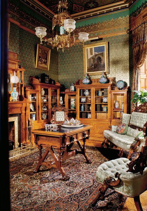 Magnificent Obsession - Interactive Feature - T Magazine Victorian Library Aesthetic, Gorgeous Library, Victorian Sitting Room, Victorian Library, House Paintings, Victorian Interior Design, House Library, Victorian Home Interior, Victorian Home Decor