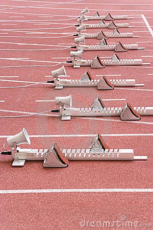 starting blocks Starting Blocks Running, Starting Blocks Track, 10000m, Athletics Track, Field Athletes, Track Pictures, Running Photos, Track Team, Field Wallpaper