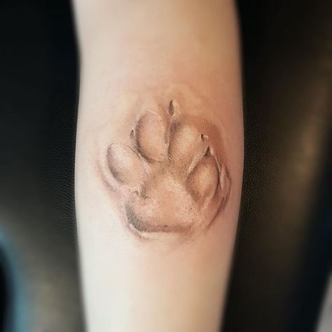 Tattoo Dog Memorial, Dog Memorial Ideas, Tiny Tattoos For Women, Dog Memorial Tattoos, Pawprint Tattoo, Dog Paw Tattoo, Tattoo Dog, Memorial Ideas, Foot Tattoos For Women