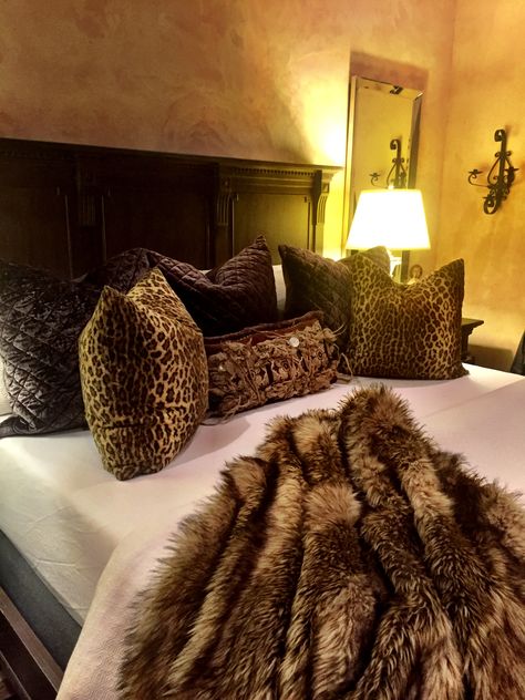 Leopard Print Bedroom, Moody Home Decor, Uni Room, Dream Apartment Decor, Tuscan House, Redecorate Bedroom, Room Renovation, Future Apartment, Dream Apartment