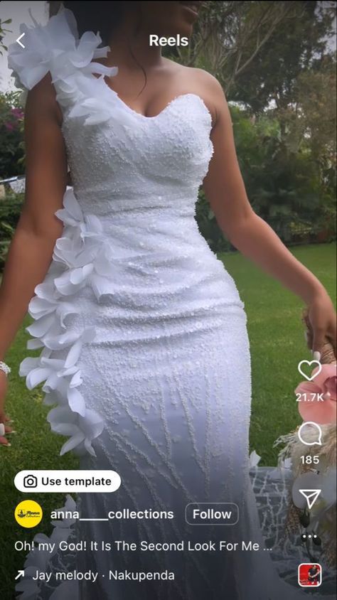 Lace Wedding Guest Outfit, Simple Lace Dress, Latest Wedding Gowns, Lace Dress Outfit, Lace Dress Classy, African Bridal Dress, Glam Wedding Dress, Classy Short Dresses, Aveeno Baby