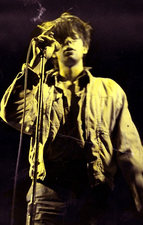 Ian Mcculloch from Echo & The Bunnymen ... Follow – >… Julian Cope, Echo And The Bunnymen, Bunny Man, Soundtrack To My Life, Artist Biography, Music Icon, World Music, Post Punk, Music Photography