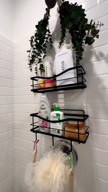 Portable Shower Caddy Ideas, Walk In Shower Caddy Ideas, Best Shower Caddy, Shower Rack Aesthetic, Shower Caddy Aesthetic, Stand Up Shower Organization, Shower Rack Ideas, In Shower Storage, Inside Shower Organization