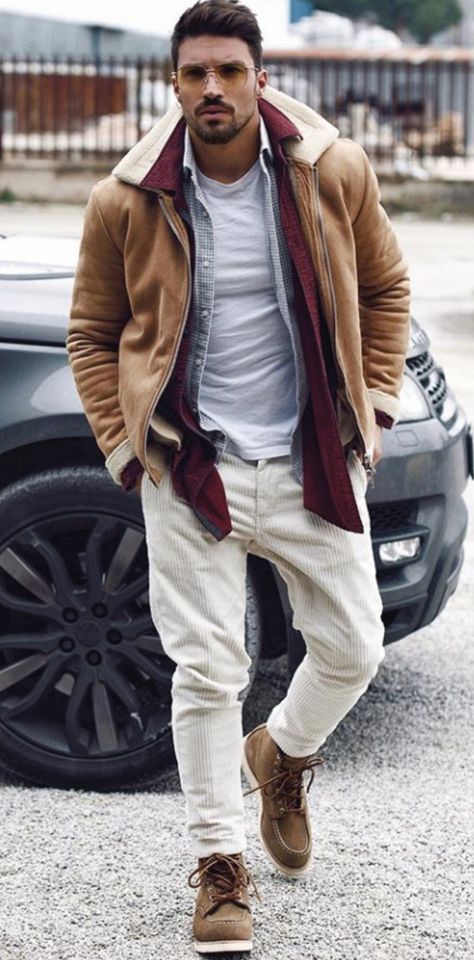 Mdv Style, Mens Street Style Summer, Stylish Street Style, Men Fashion Classy, Mens Casual Outfits Summer, Street Fashion Photography, Shearling Coat, Mens Fashion Summer, Street Style Looks