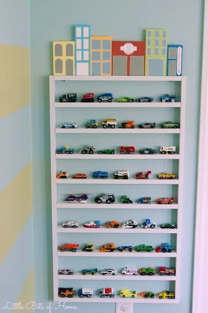 Hot Wheels Wall, Toy Storage Shelves, Hot Wheels Storage, Toy Car Storage, Kids Bedroom Storage, Diy Bedroom Storage, Cars Room, Storage Kids Room, Cool Wood Projects