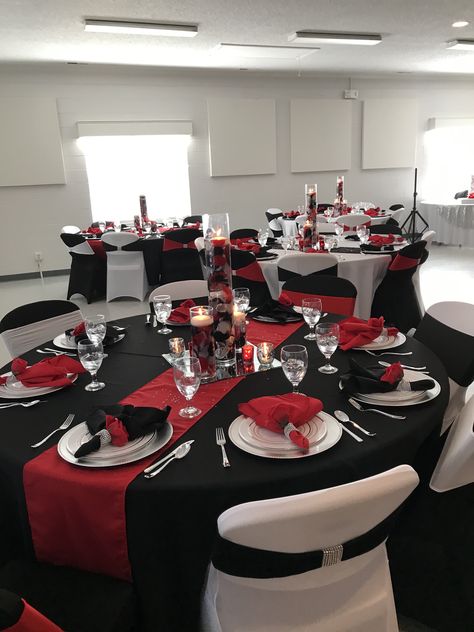 Black Red Table Decorations, Elegant Black And White And Red Wedding Table Decor, Red Black And White Party Decorations For Men, Red And Black Banquet Decor, Red Black And White Table Setting, Red White Black And Gold Party Decor, Ruby Red Decorations, Black Red Party Theme, Red Black And Gold Wedding Centerpieces