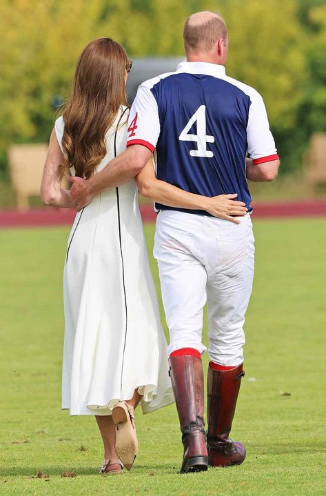 Kate Middleton and Prince William Share Rare PDA at Polo Match William E Kate, Princesse Kate Middleton, Looks Kate Middleton, Prins William, Principe William, Kate Middleton Prince William, Polo Match, Princess Kate Middleton, Catherine Elizabeth Middleton