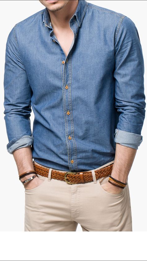 Outfit Camisa Jeans Hombre, Dark Blue Shirt Outfit Men Casual, Mens Denim Shirt Outfit, Chambray Shirt Outfits, Casual Dress Shirt Men, Mens Work Outfits, Mens Smart Casual Outfits, Smart Casual Menswear, Smart Casual Men